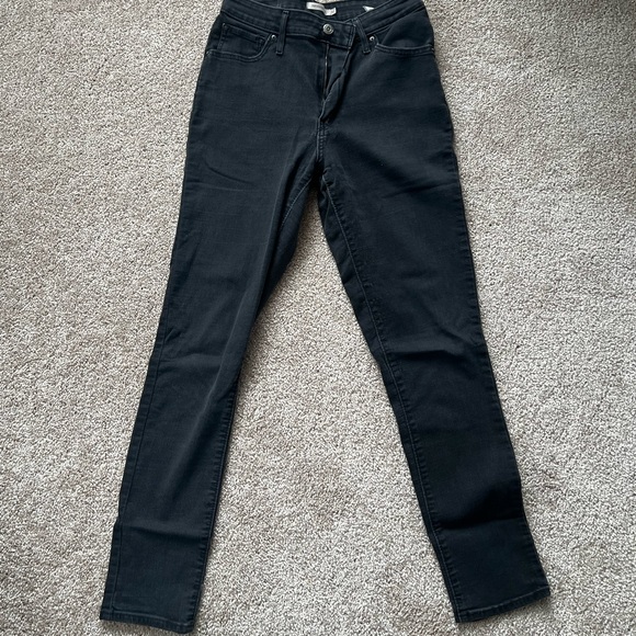 Levi's High Rise Skinny - Picture 3 of 3